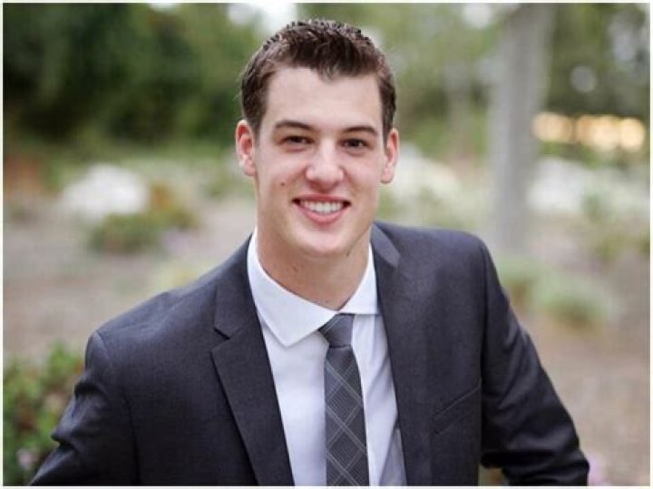 Josh McKee Height, Weight, Net Worth, Age, Birthday, Wikipedia, Who, Instagram, Biography