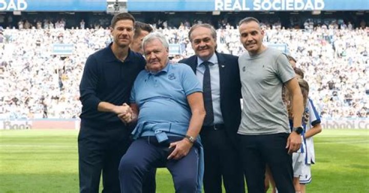 
What Illness Does Real Madrid Legend John Benjamin Toshack Have? Hospital Health Update 